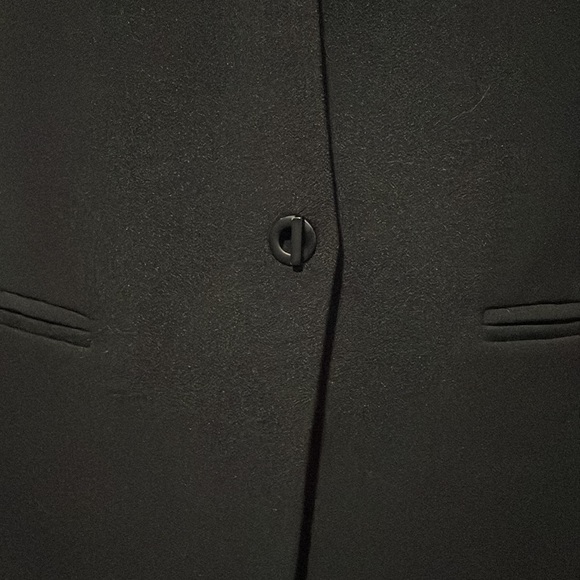 Women’s flat front black blazer - Picture 2 of 7